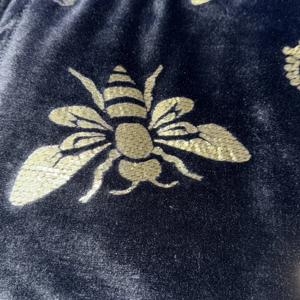 Juicy Couture Gold Foil Queen Of Couture Queen Bee Logo Throw Blanket 🐝🐝👑👑